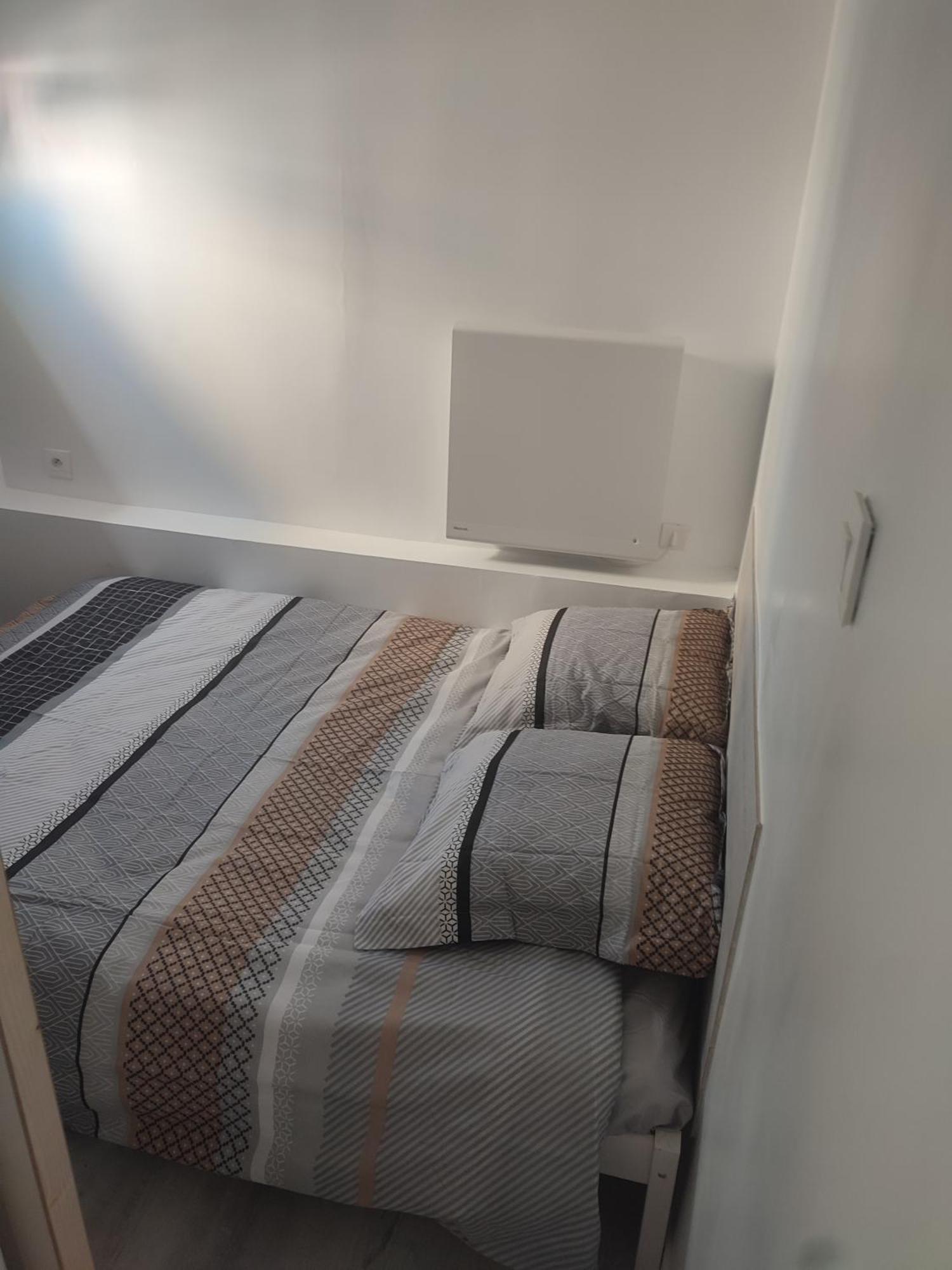 Petit F2 Meuble Independant Apartment Limay Exterior foto